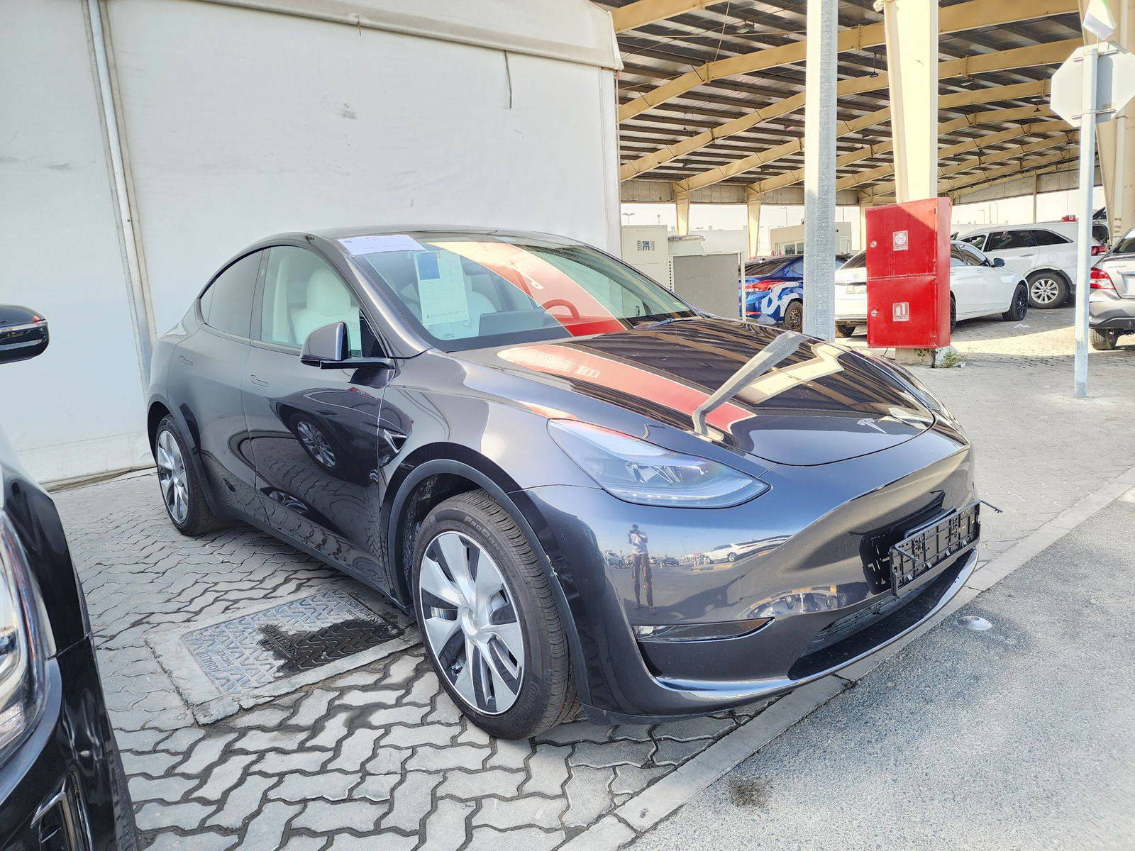2024 TESLA MODEL Y — 5061 Miles — Lot RF072732 — Souq - Marhaba Auctions Used Cars - Image 5