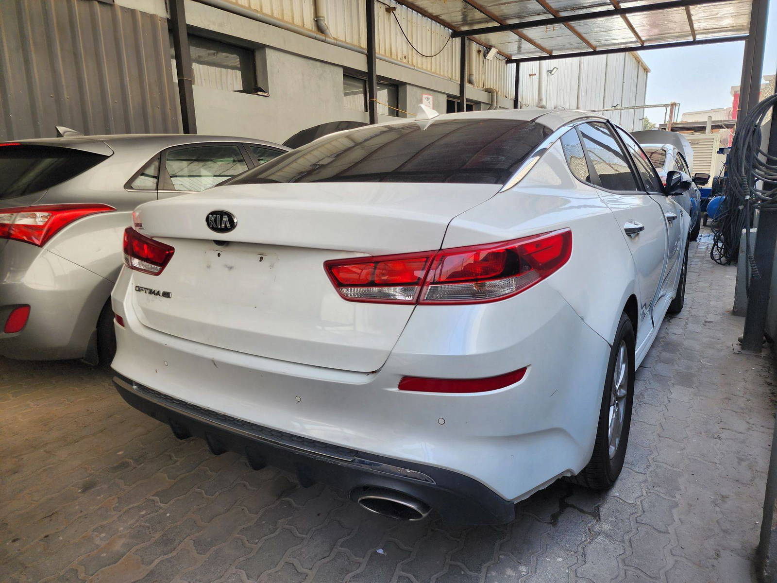 2019 KIA OPTIMA — 117648 Miles — Lot 6913850 — Main - Marhaba Auctions Used Cars - Image 4