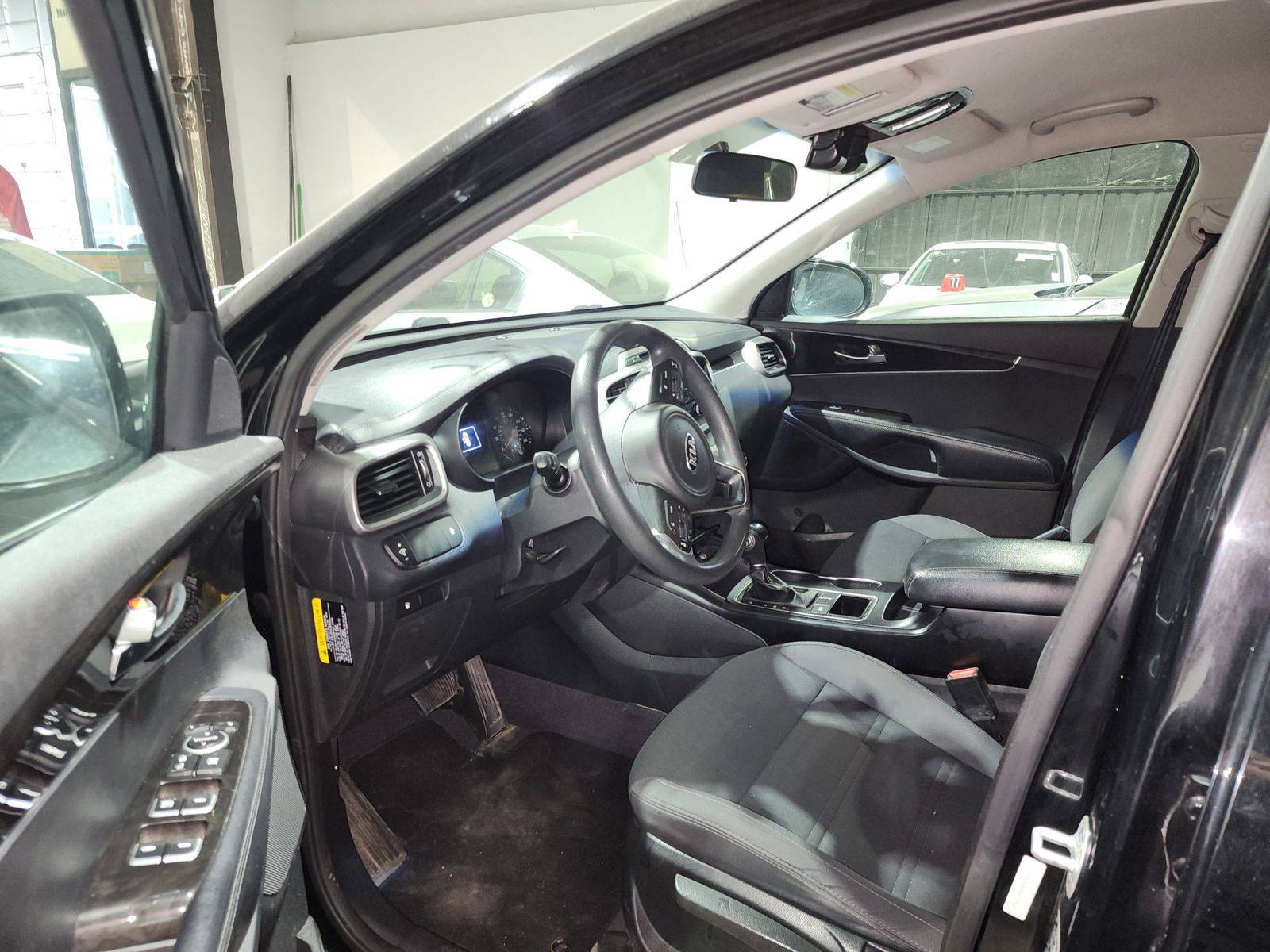 KIA SORENTO 2017 - Marhaba Auction Used Cars - Image 9