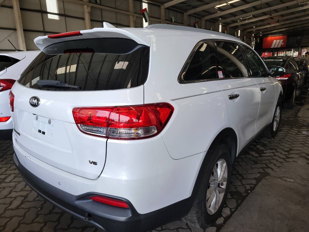 2017 KIA SORENTO — 285121 Miles — Lot HG291308 - Marhaba Auctions Used Cars - Image 3