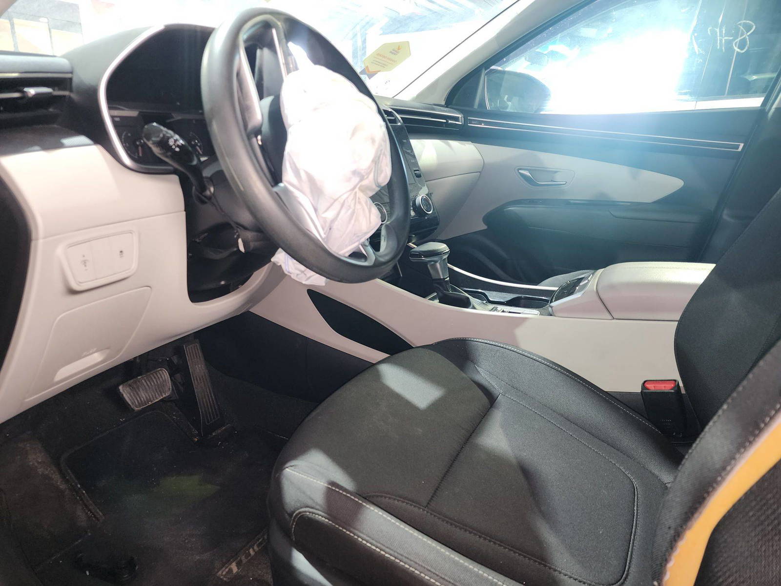 HYUNDAI TUCSON 2022 - Marhaba Auction Used Cars - Image 9