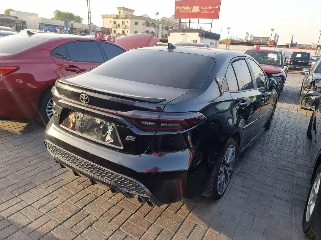 TOYOTA COROLLA