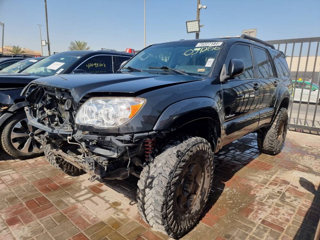 2009 TOYOTA 4RUNNER SR5 — 276600 Miles — Lot 124587 — Ind. 12 - Marhaba Auctions Used Cars - Image 4