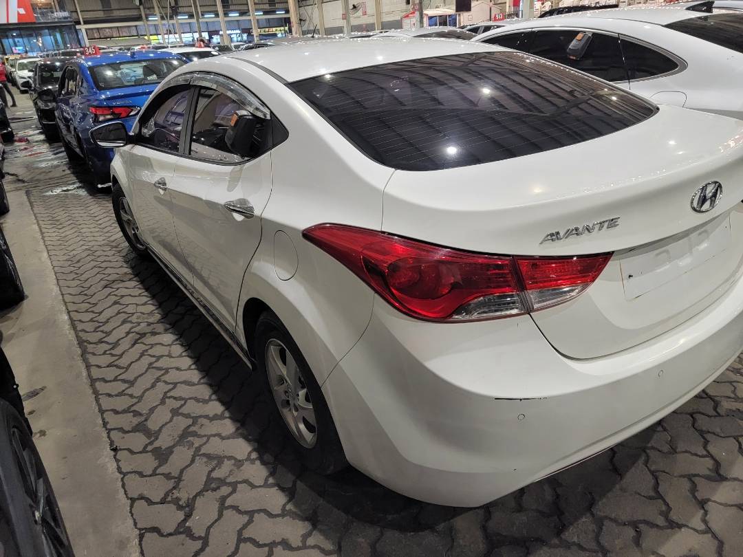 2011 HYUNDAI AVANTE — 150540 KM — Lot 167603 — Main - Marhaba Auctions Used Cars - Image 6