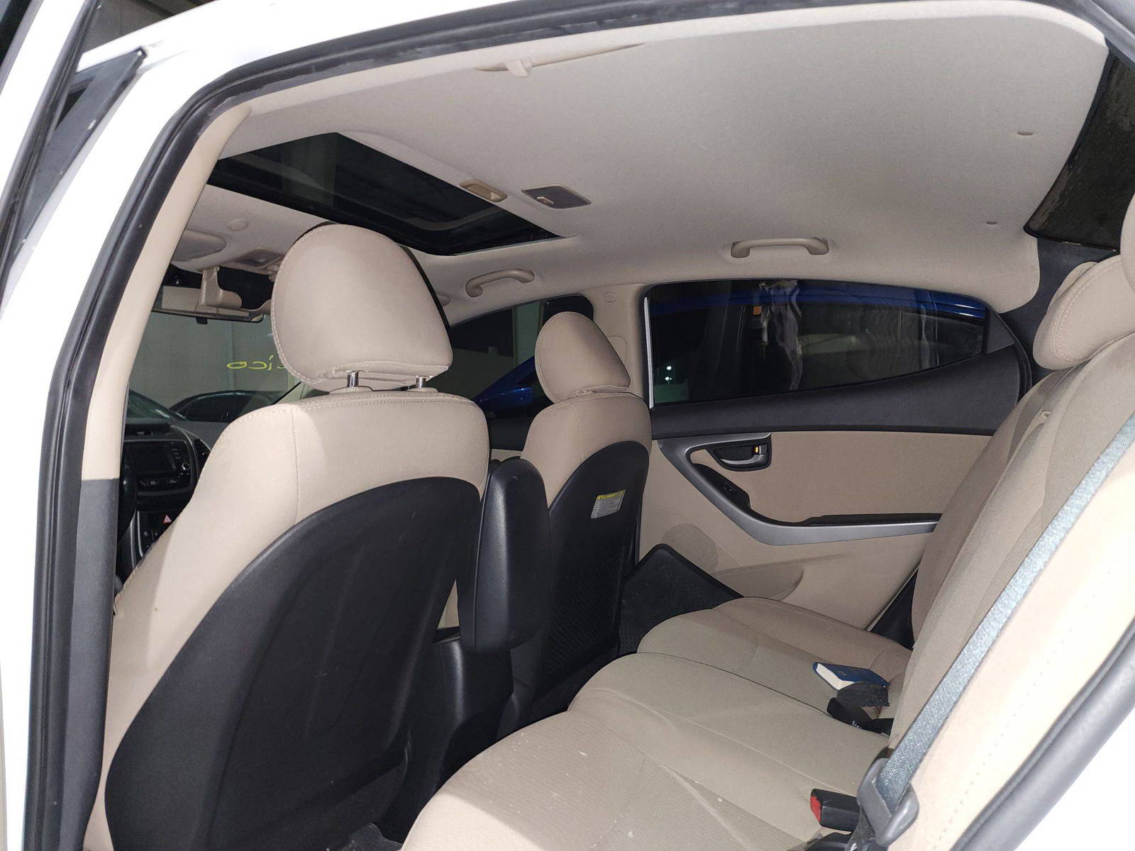 2016 HYUNDAI ELANTRA — 186838 Miles — Lot 83716 — Souq - Marhaba Auctions Used Cars - Image 6