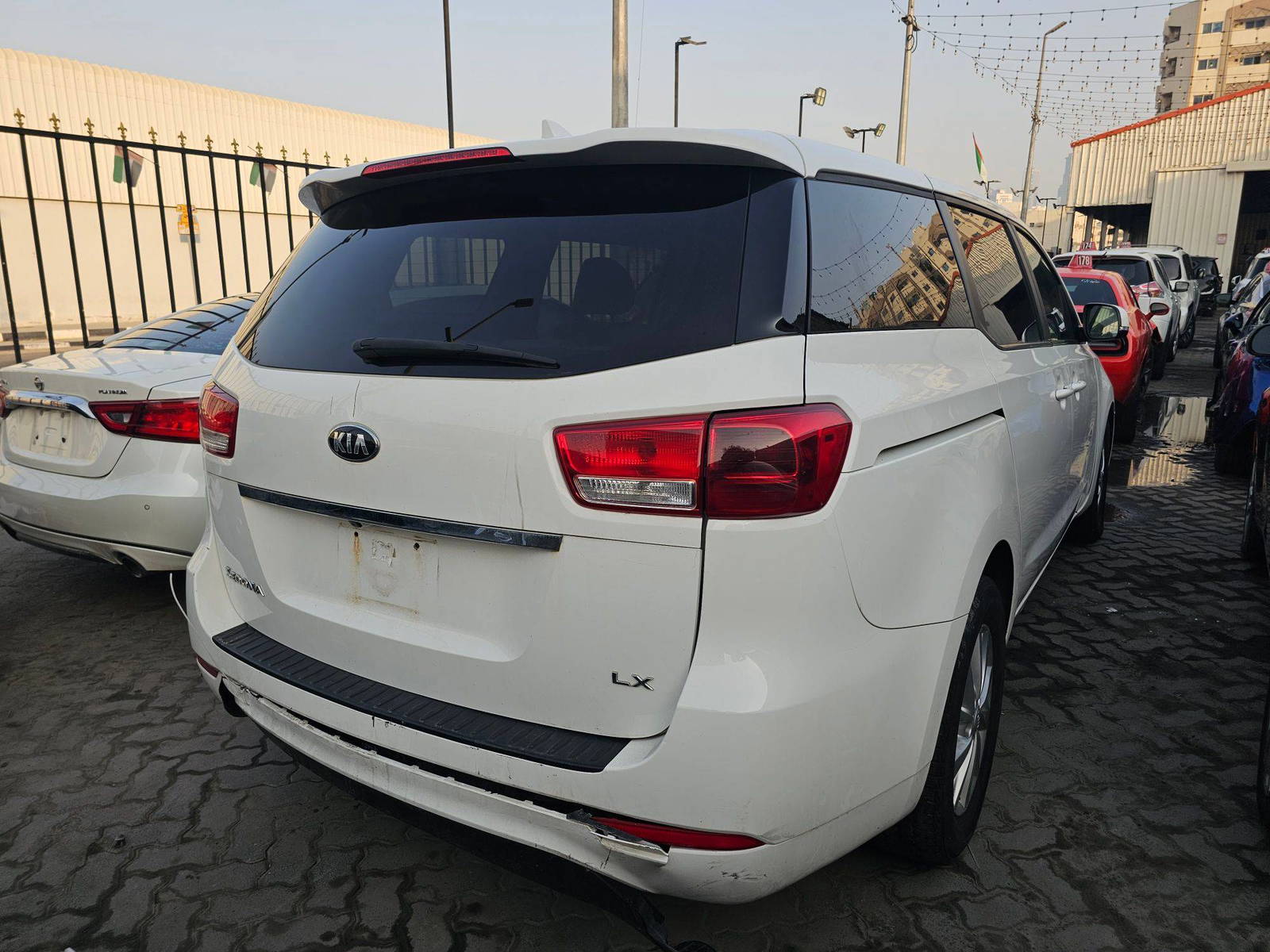 KIA SEDONA 2017 - Marhaba Auction Used Cars - Image 3