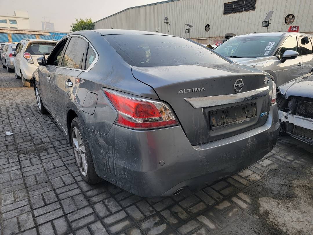 2014 NISSAN ALTIMA — 210271 KM — Lot P1EC901740 — Main - Marhaba Auctions Used Cars - Image 4