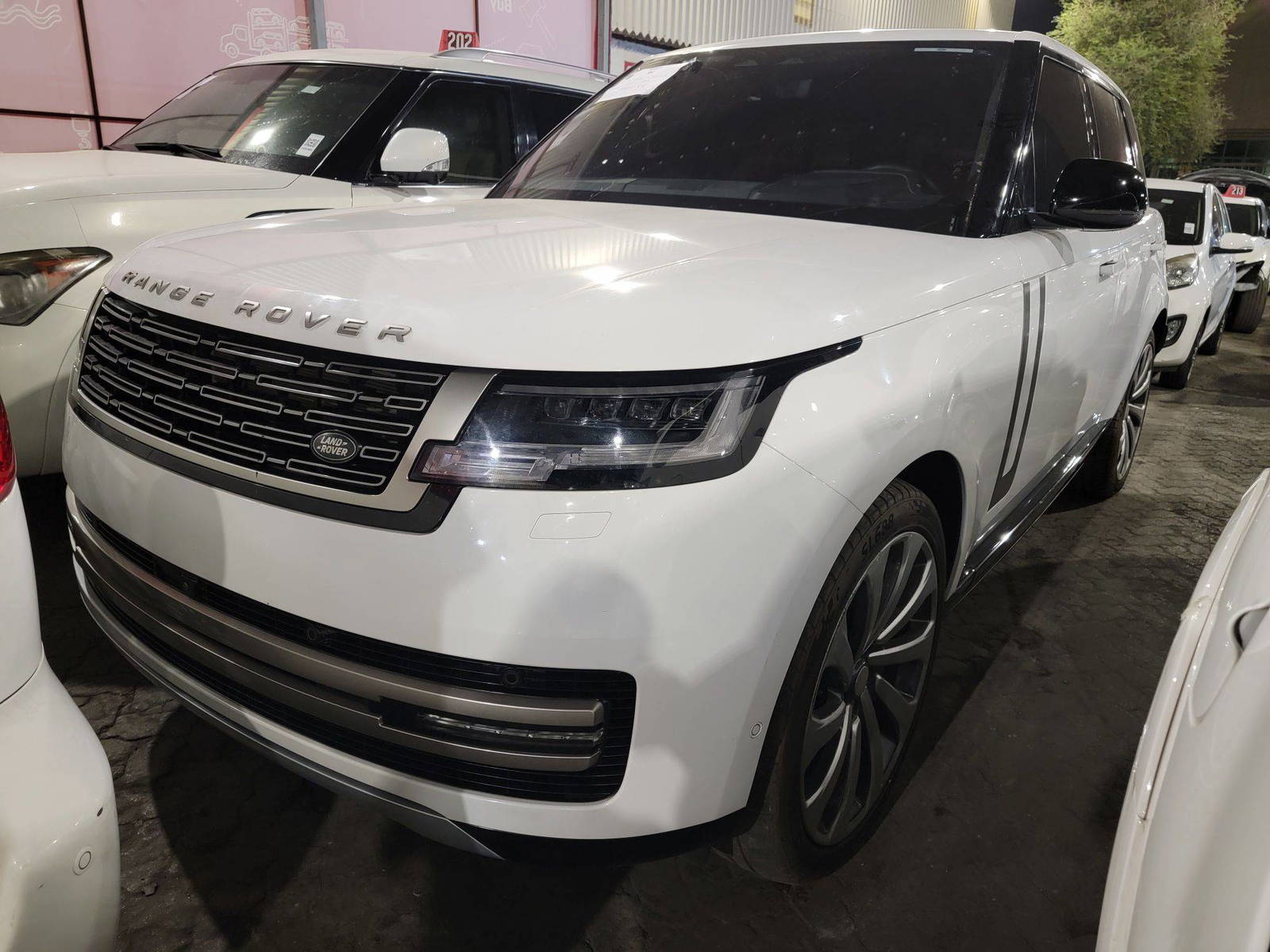 LAND ROVER RANGE ROVER VOGUE 2022 - Marhaba Auction Used Cars - Image 3