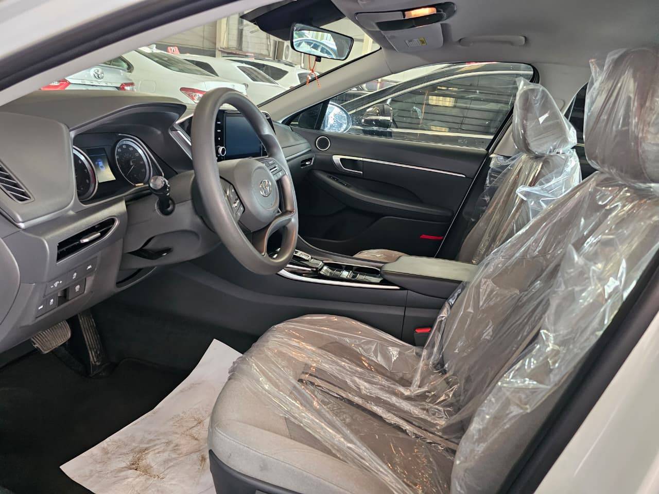 2021 HYUNDAI SONATA — 93300 KM — Lot H075946 — Main - Marhaba Auctions Used Cars - Image 8