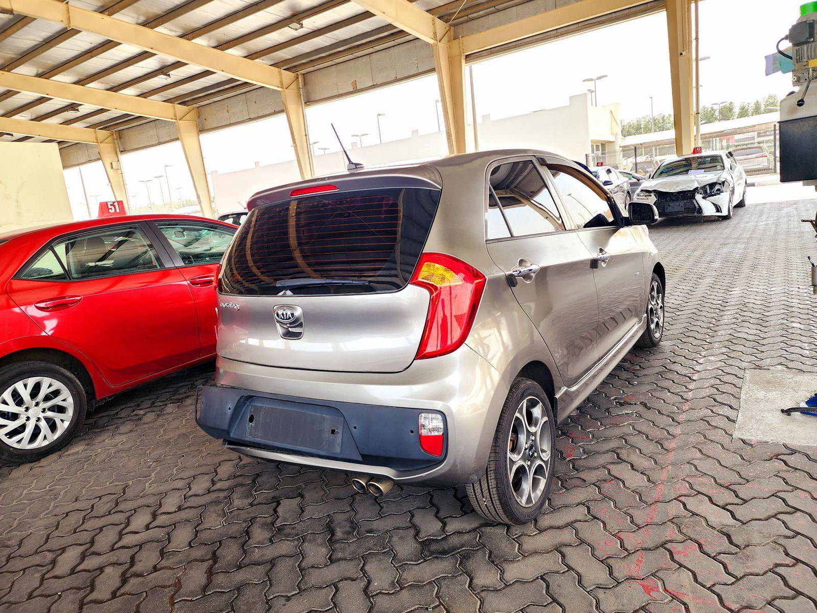 2012 KIA MORNING — 141505 KM — Lot 224012 — Souq - Marhaba Auctions Used Cars - Image 3