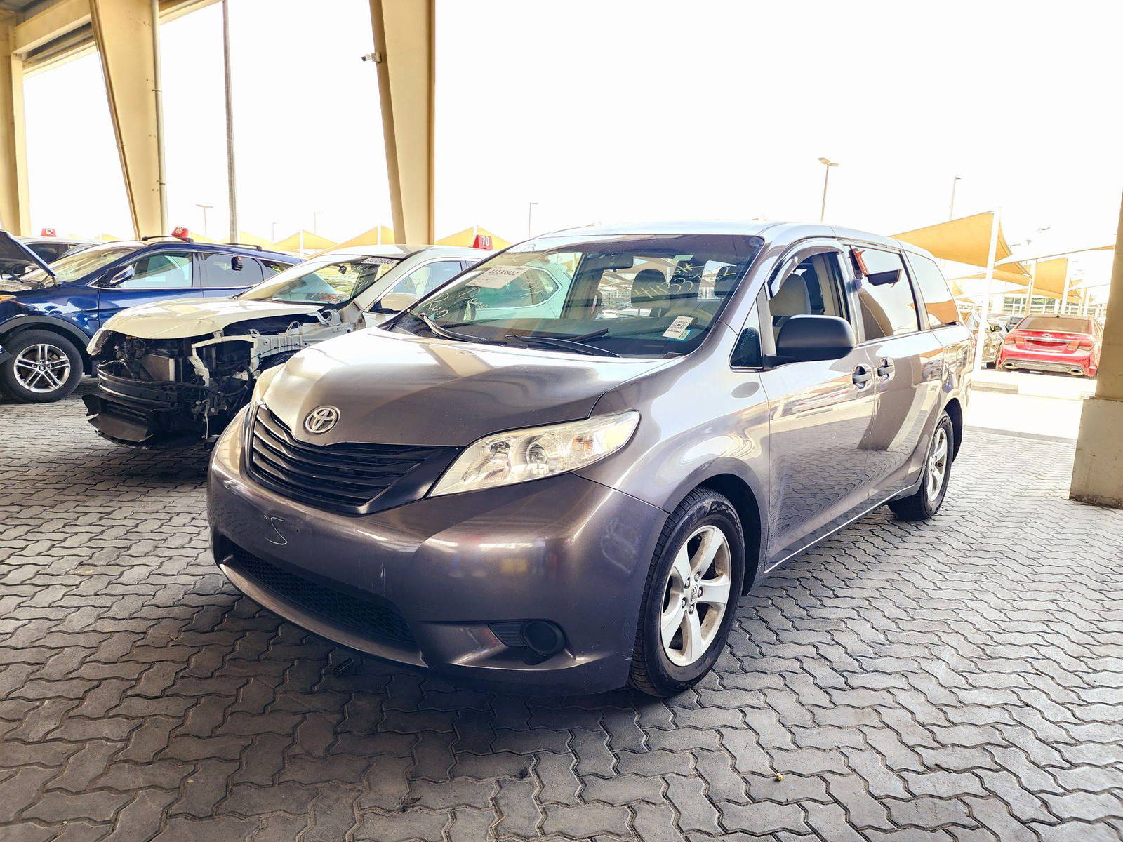 2013 TOYOTA SIENNA — 141912 Miles — Lot 41133922 — Souq - Marhaba Auctions Used Cars - Image 5
