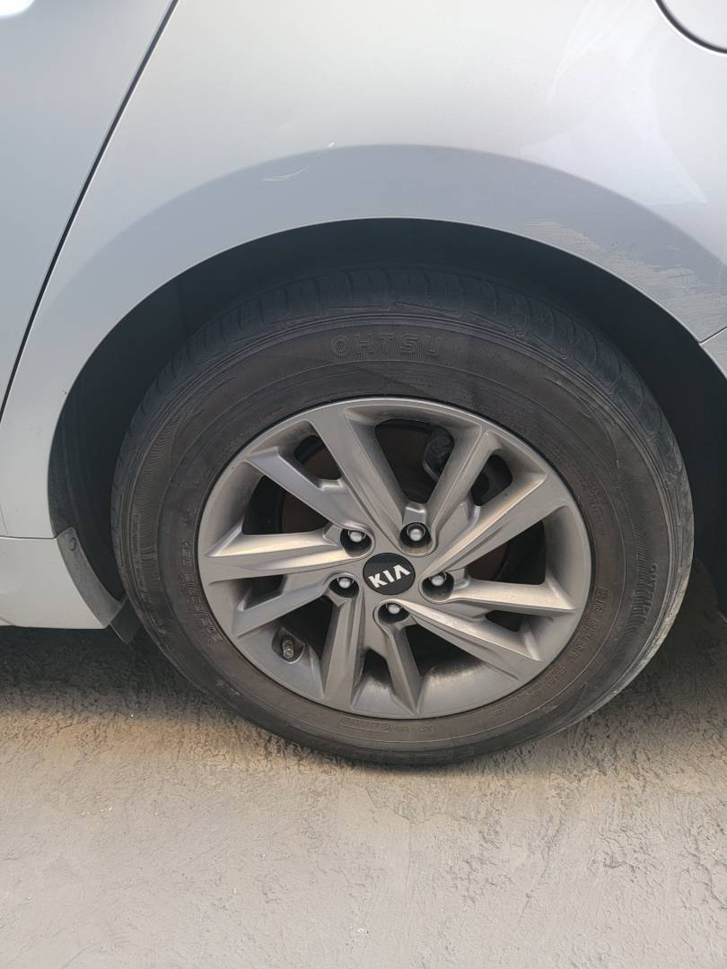 2019 KIA OPTIMA — 92333 Miles — Lot G341479 — Main - Marhaba Auctions Used Cars - Image 9