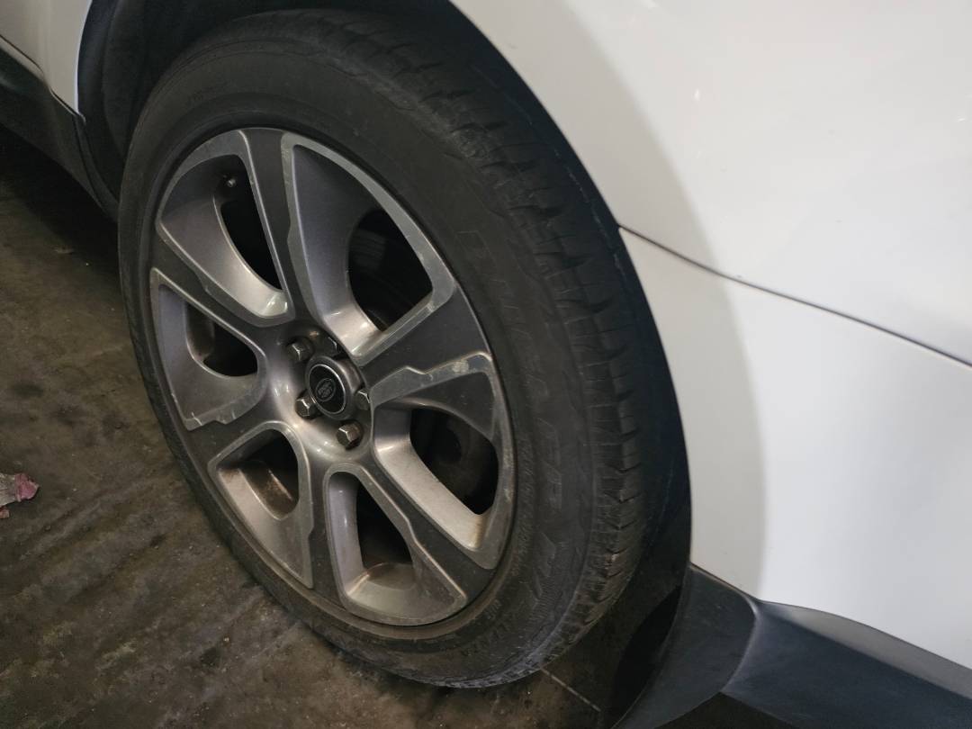 LAND ROVER RANGE ROVER SPORT 2015 - Marhaba Auction Used Cars - Image 6