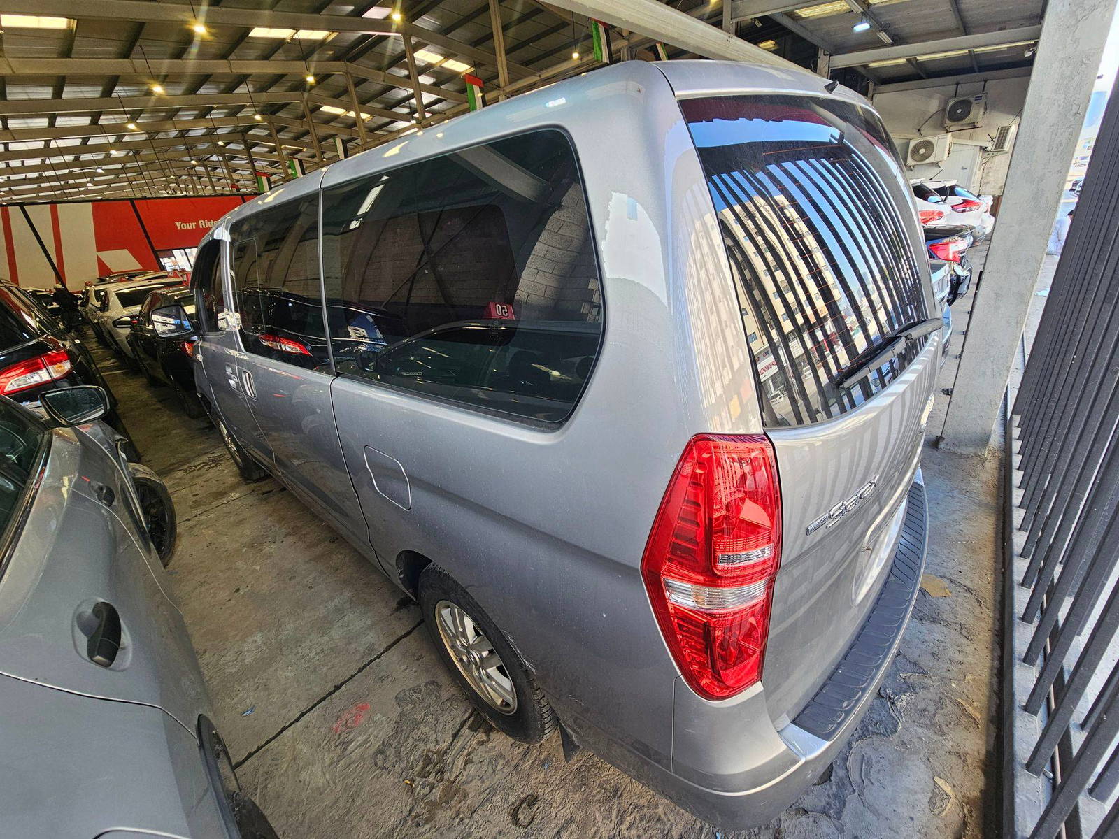 HYUNDAI GRAND STAREX 2016 - Marhaba Auction Used Cars - Image 6