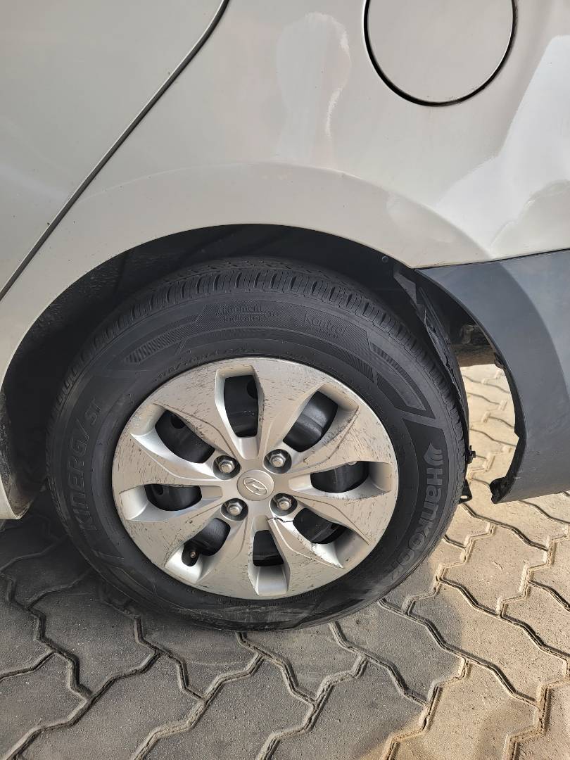 2016 HYUNDAI ACCENT — 162625 Miles — Lot 50176124 — Main - Marhaba Auctions Used Cars - Image 9