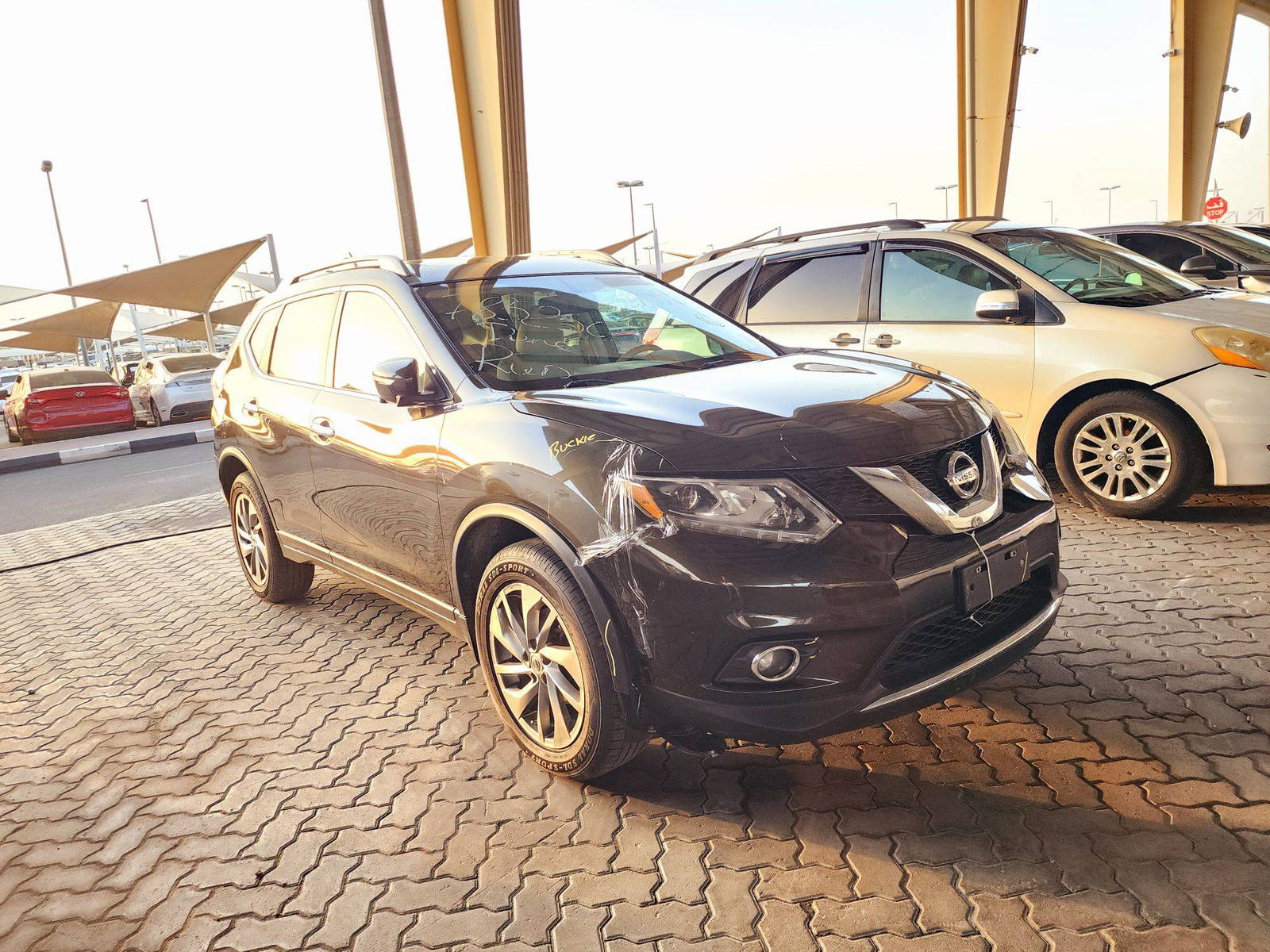 2014 NISSAN ROGUE — 170572 Miles — Lot 77819194 — Souq - Marhaba Auctions Used Cars - Image 4