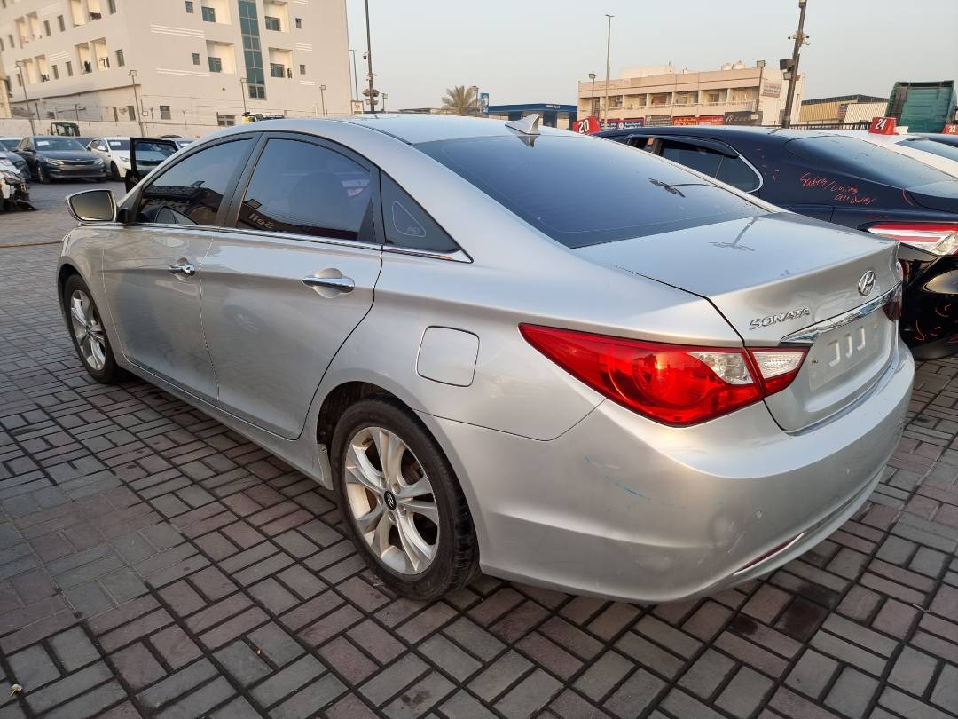 2012 HYUNDAI SONATA — 119440 KM — Lot 124587 — Ind. 12 - Marhaba Auctions Used Cars - Image 5