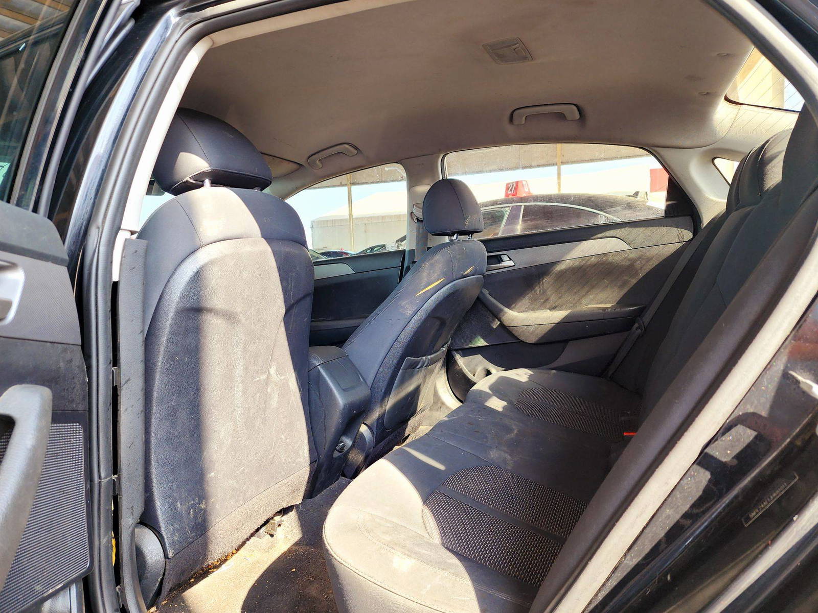 2018 HYUNDAI SONATA — 91293 Miles — Lot 1JH681011 — Souq - Marhaba Auctions Used Cars - Image 6