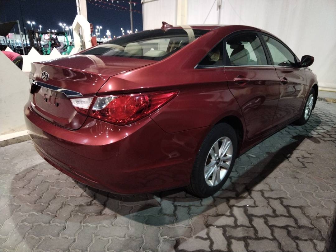 2013 HYUNDAI SONATA — 128938 Miles — Lot 37141390 - Marhaba Auctions Used Cars - Image 4