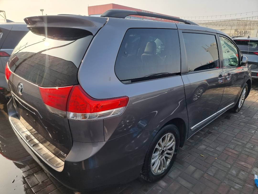 TOYOTA SIENNA 2011 - Marhaba Auction Used Cars - Image 5