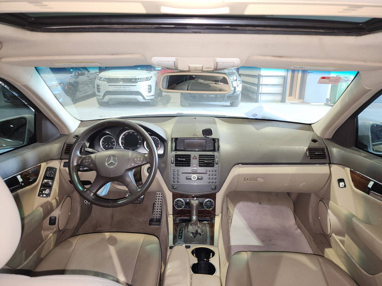 2010 MERCEDES BENZ C300 — 264950 KM — Lot 088797 — Al Quoz - Marhaba Auctions Used Cars - Image 8
