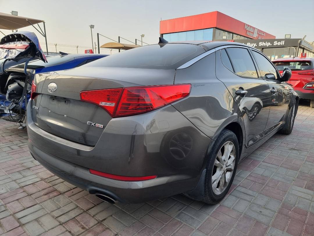 2013 KIA OPTIMA — 187092 Miles — Lot 215478 — Souq - Marhaba Auctions Used Cars - Image 4