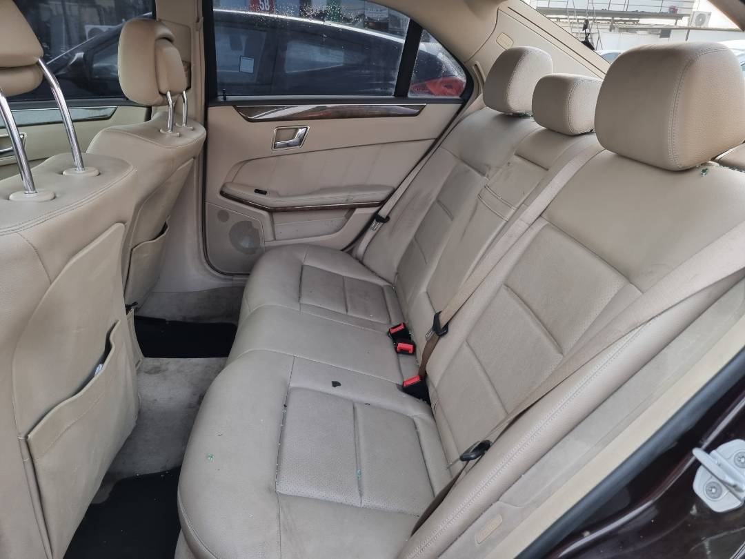 2010 MERCEDES BENZ E 350 — 133953 Miles — Lot 215487 — Main - Marhaba Auctions Used Cars - Image 6