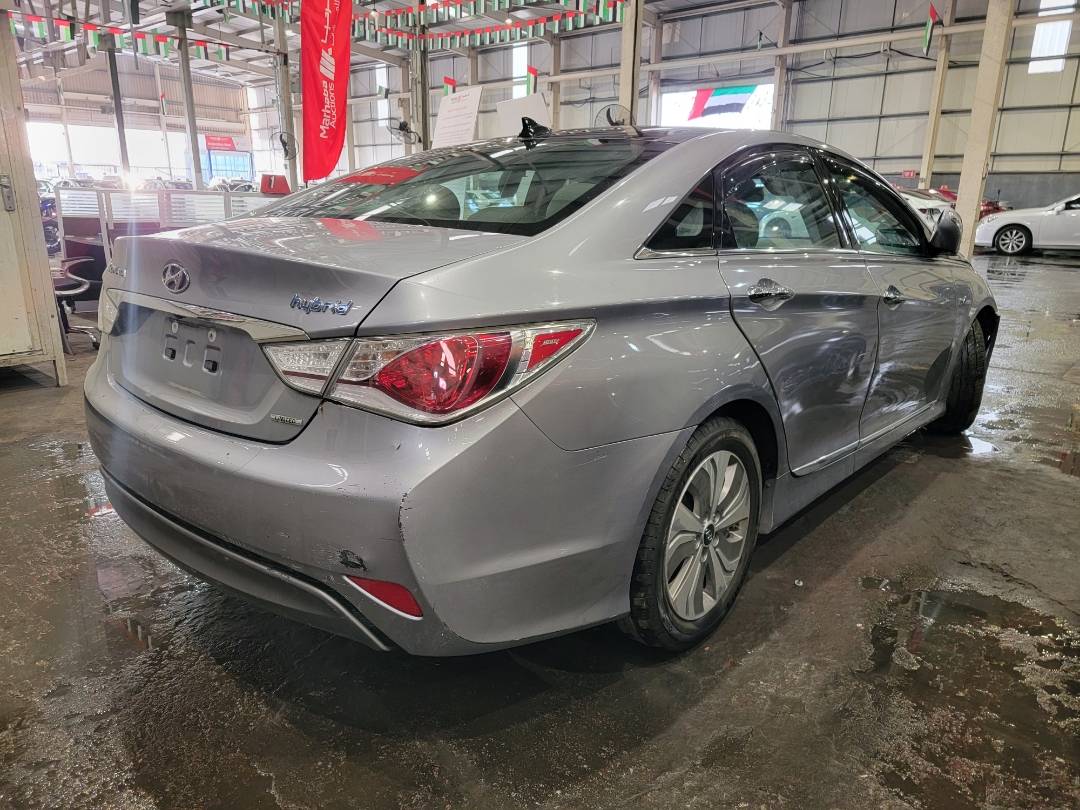 2015 HYUNDAI SONATA — 122703 Miles — Lot 129860 — Main - Marhaba Auctions Used Cars - Image 4