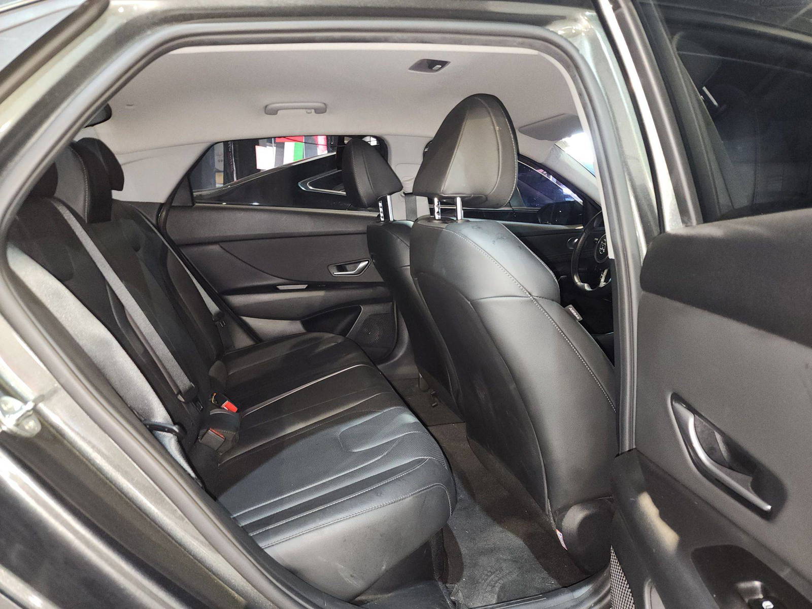 2021 HYUNDAI AVANTE — 154022 KM — Lot 012717 — Souq - Marhaba Auctions Used Cars - Image 7