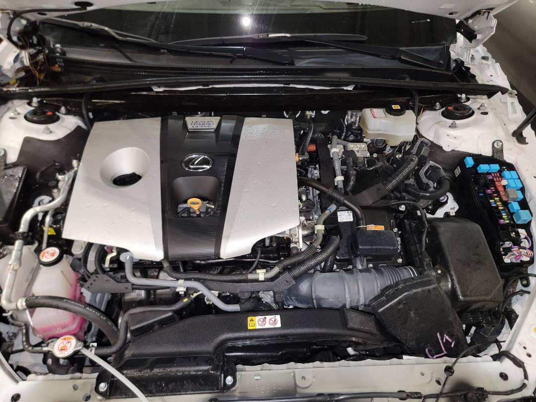2021 LEXUS ES 300H — 60672 Miles — Lot 36822444 - Marhaba Auctions Used Cars - Image 9