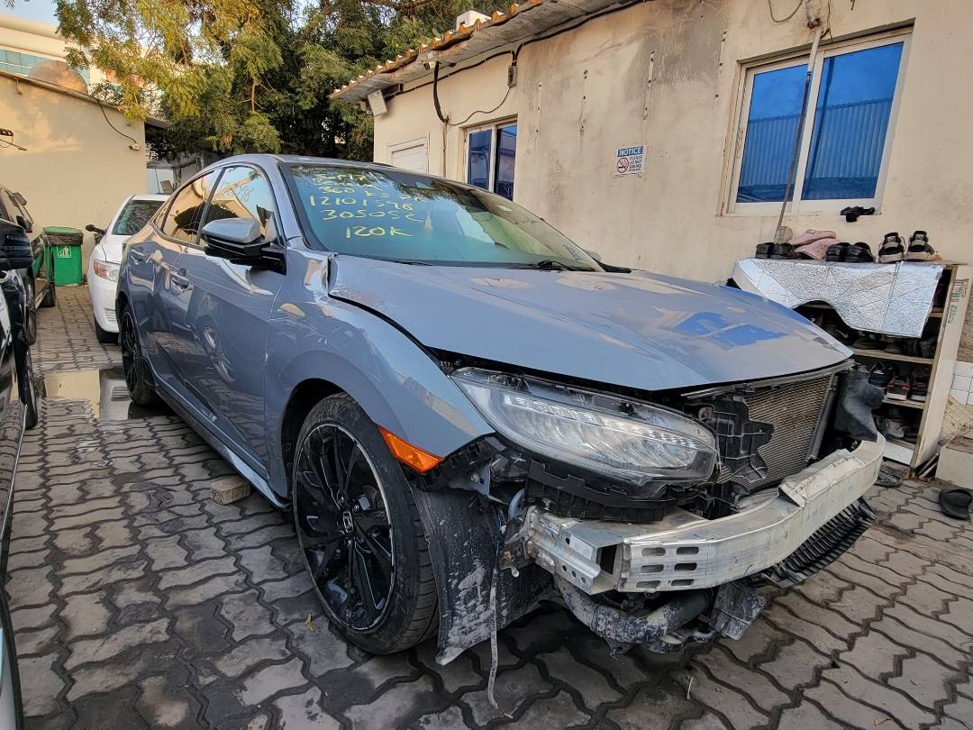 2019 HONDA CIVIC — 120214 KM — Lot KU305052 — Main - Marhaba Auctions Used Cars - Image 4