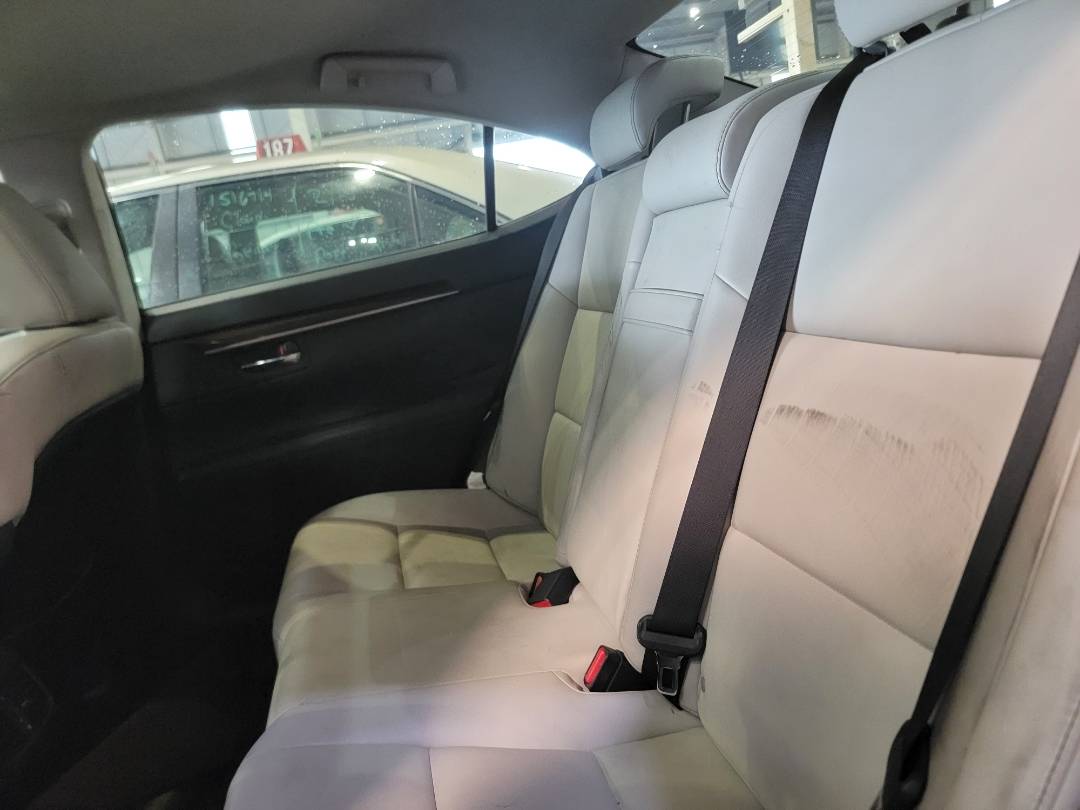 2013 LEXUS ES 350 — 162186 Miles — Lot D2027006 — Souq - Marhaba Auctions Used Cars - Image 7