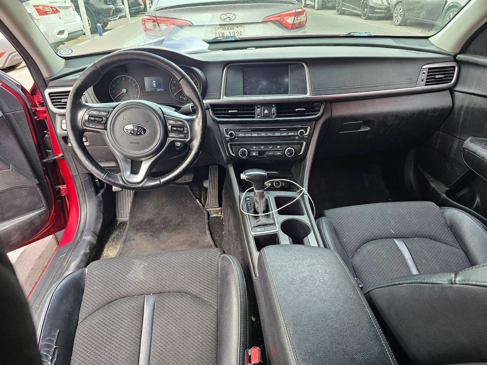 2018 KIA OPTIMA — 166919 Miles — Lot 1JG190622 — Souq - Marhaba Auctions Used Cars - Image 7