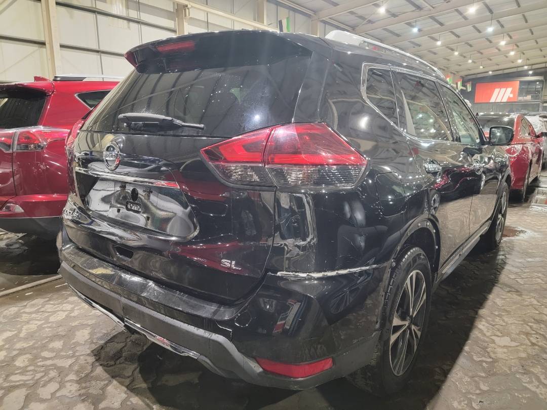 2018 NISSAN ROGUE — 267284 Miles — Lot 35085 — Main - Marhaba Auctions Used Cars - Image 3