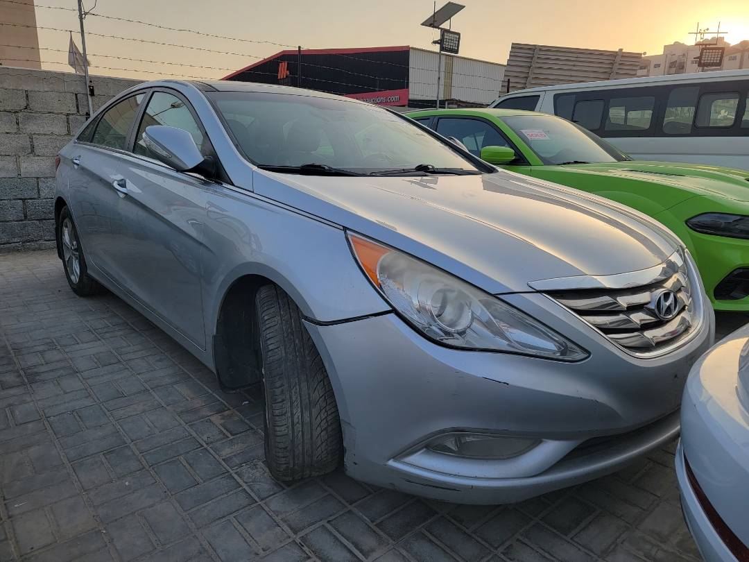2013 HYUNDAI SONATA — 165640 Miles — Lot H675658 — Main - Marhaba Auctions Used Cars - Image 4