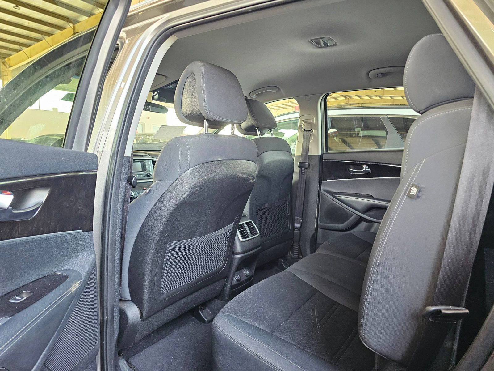 2016 KIA SORENTO — 145220 Miles — Lot 2352224 — Souq - Marhaba Auctions Used Cars - Image 6