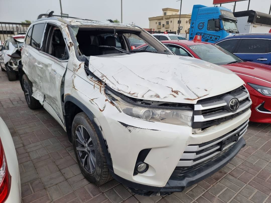 2018 TOYOTA HIGHLANDER — 99079 Miles — Lot 125487 — Ind. 12 - Marhaba Auctions Used Cars - Image 4