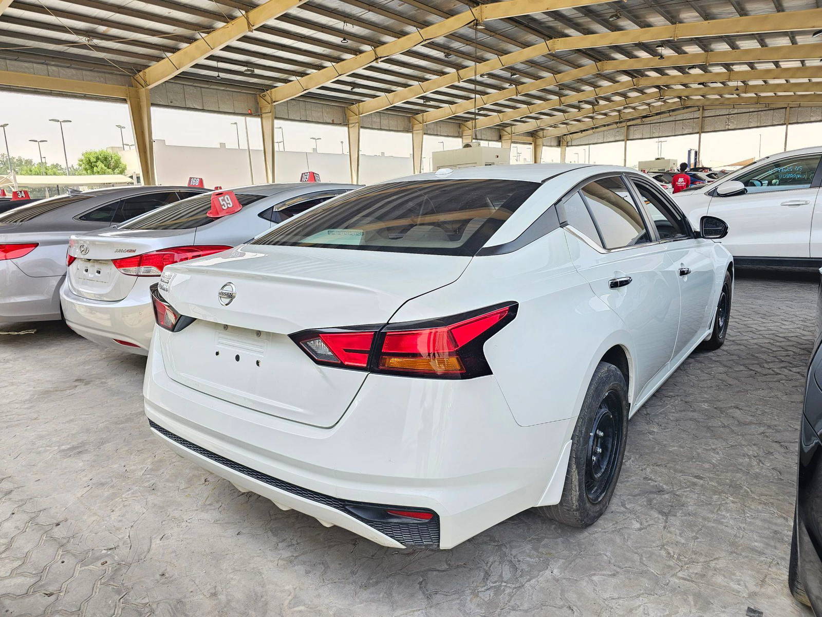 2020 NISSAN ALTIMA — 32922 Miles — Lot 271883 — Souq - Marhaba Auctions Used Cars - Image 4