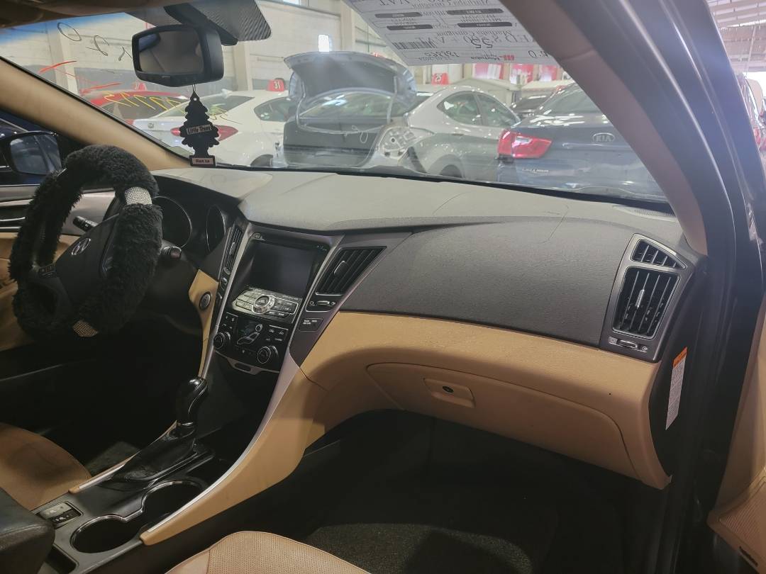 2012 HYUNDAI SONATA — 188860 Miles — Lot 524562121 - Marhaba Auctions Used Cars - Image 6