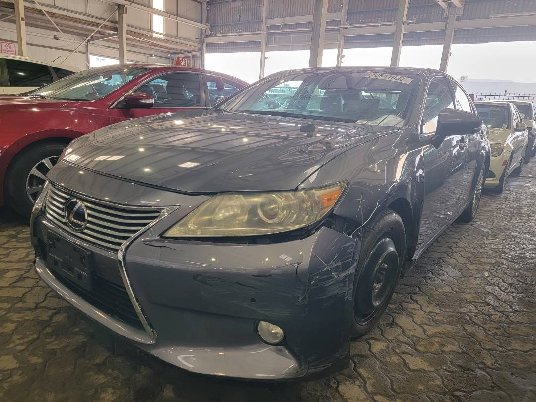 2013 LEXUS ES 350 — 132947 Miles — Lot D2037087 — Main - Marhaba Auctions Used Cars - Image 5