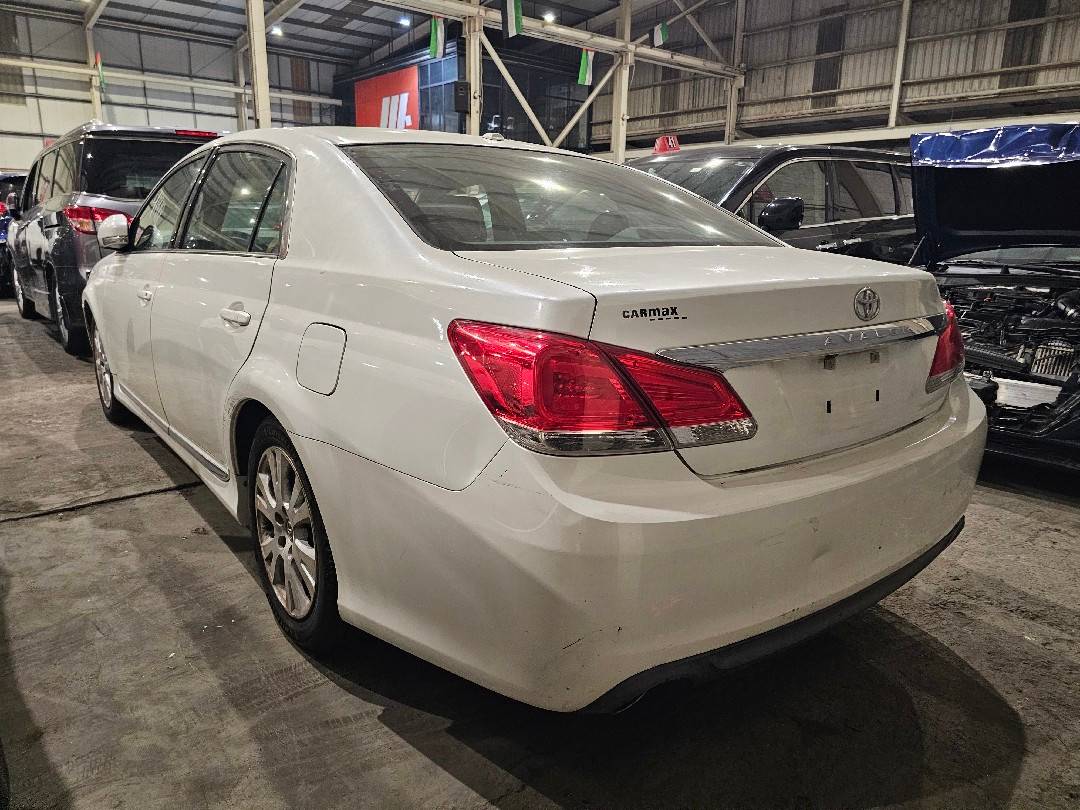 TOYOTA AVALON