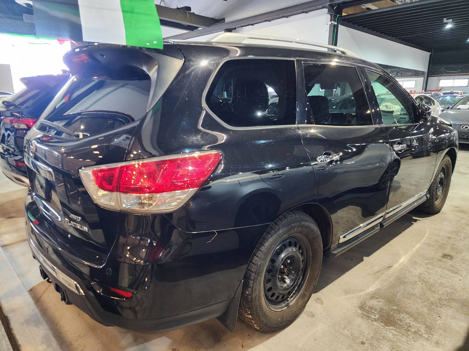 2015 NISSAN PATHFINDER — 143059 KM — Lot 76694194 — Main - Marhaba Auctions Used Cars - Image 6