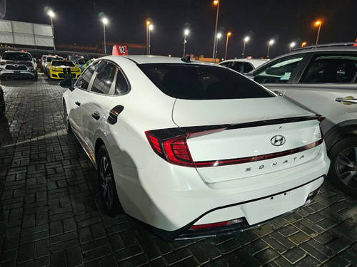 2021 HYUNDAI SONATA at Marhaba Auctions