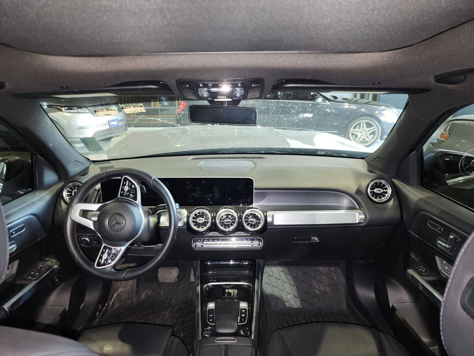 MERCEDES BENZ GLB 250 2020 - Marhaba Auction Used Cars - Image 7