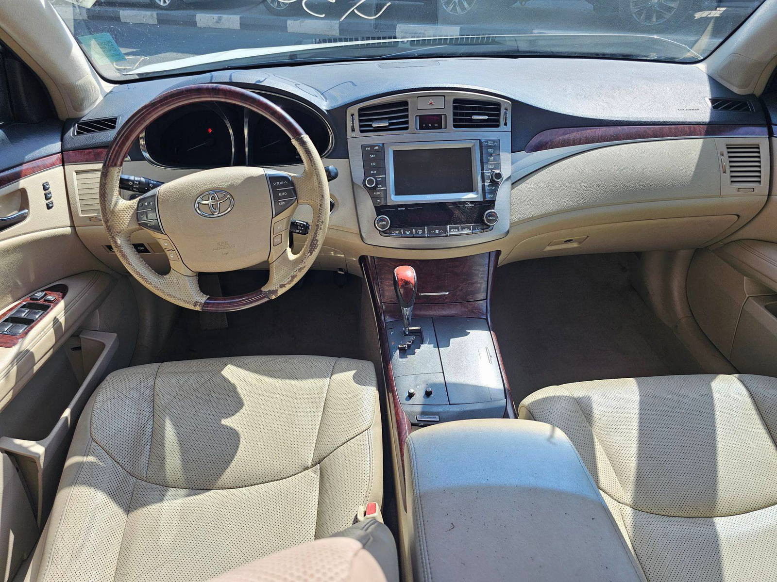 2011 TOYOTA AVALON — 163170 Miles — Lot U430191 — Souq - Marhaba Auctions Used Cars - Image 7
