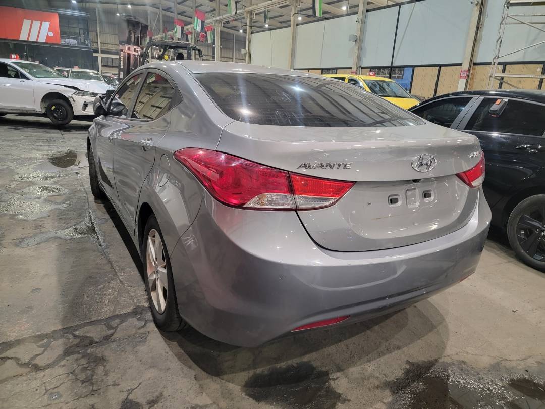 2011 HYUNDAI AVANTE — 149624 KM — Lot 076361 — Main - Marhaba Auctions Used Cars - Image 5