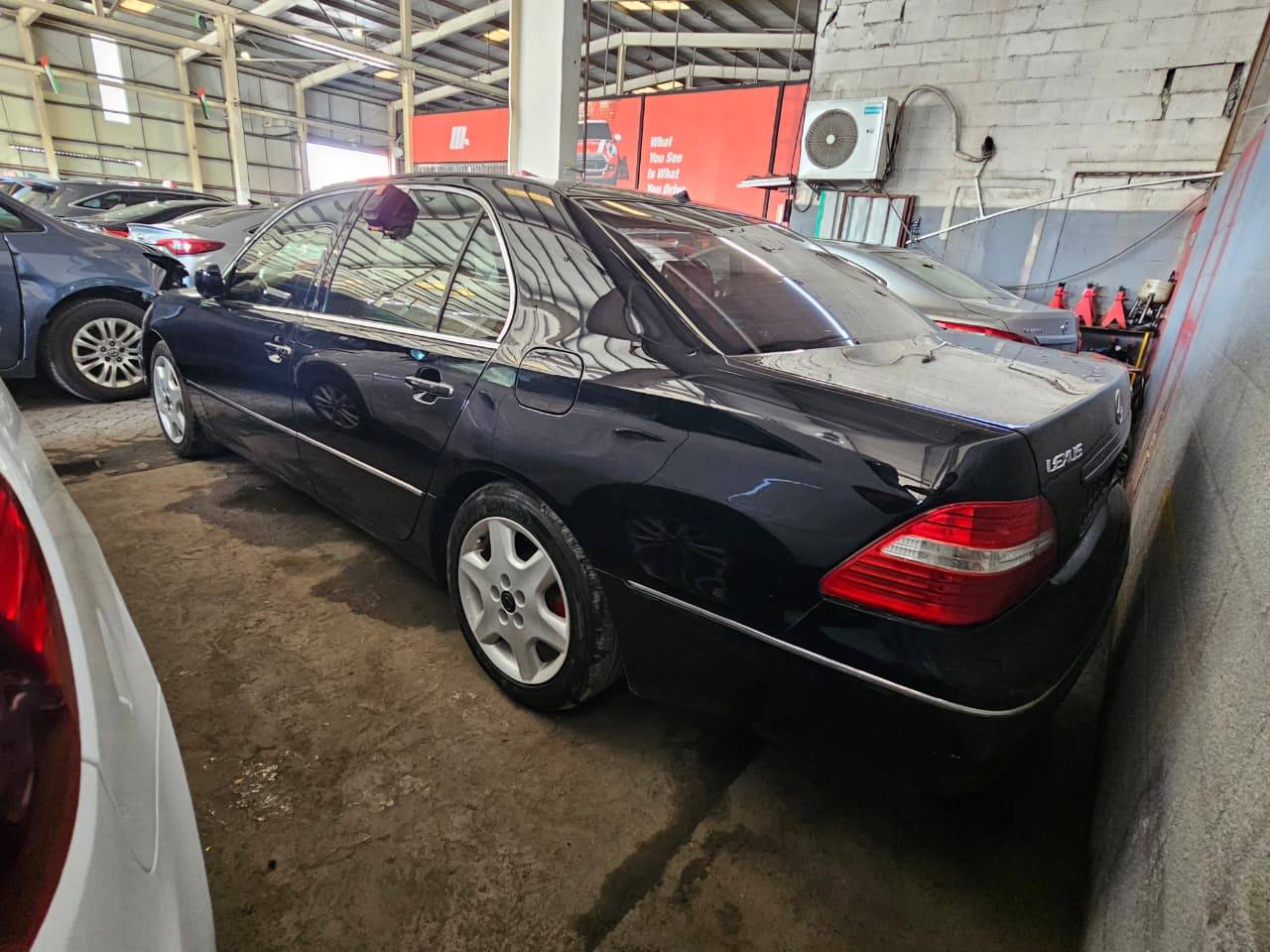 2004 LEXUS LS 430 — 206256 Miles — Lot 0140559 — Main - Marhaba Auctions Used Cars - Image 4
