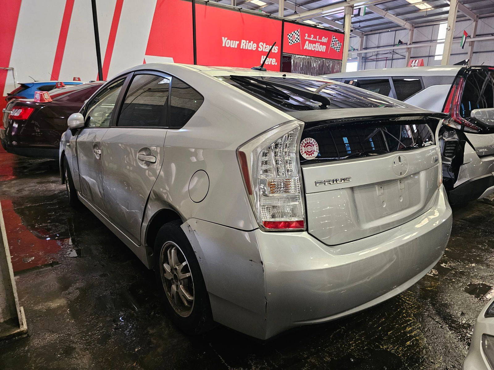2010 TOYOTA PRIUS — 256366 Miles — Lot A5092335 — Main - Marhaba Auctions Used Cars - Image 3