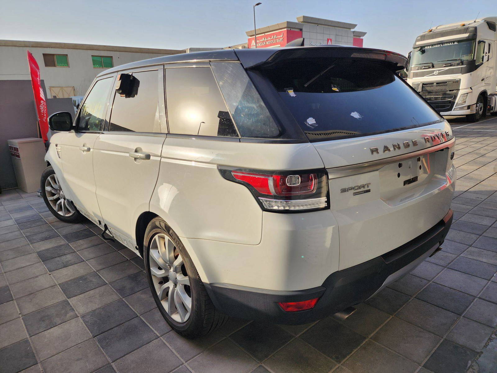 2017 LAND ROVER RANGE ROVER SPORT — 138287 Miles — Lot HA687388 — Main - Marhaba Auctions Used Cars - Image 4