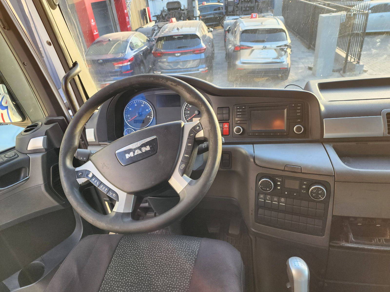 2013 MAN MAN TRUCK — 1408444 KM — Lot 43344 — Al Quoz - Marhaba Auctions Used Cars - Image 8